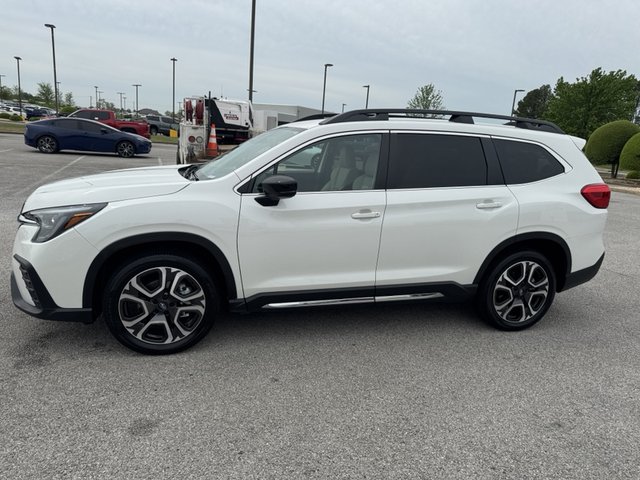 2024 Subaru Ascent Limited 8-Pass