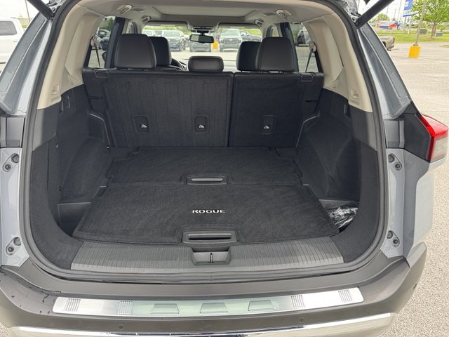 2022 Nissan Rogue Platinum FWD