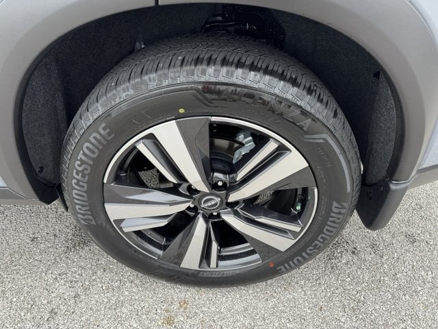 2022 Nissan Rogue Platinum FWD