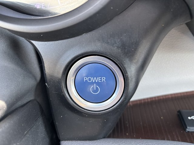 2021 Toyota Sienna Hybrid XLE FWD 8-Pass