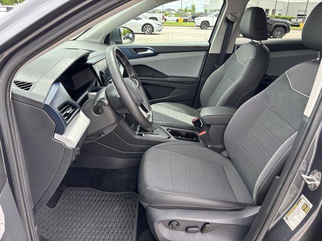 2024 Volkswagen Taos SE FWD