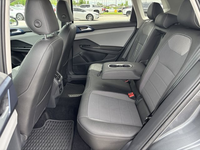 2024 Volkswagen Taos SE FWD