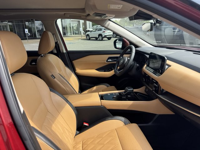 2022 Nissan Rogue Platinum FWD