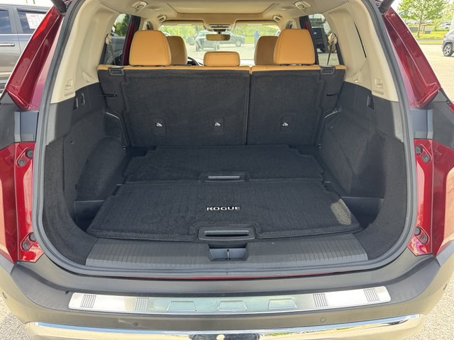 2022 Nissan Rogue Platinum FWD