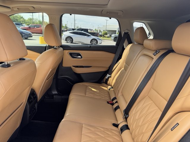 2022 Nissan Rogue Platinum FWD