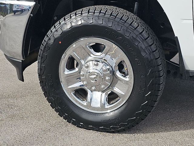 2022 Ram 2500 Big Horn 4WD 6ft4 Box