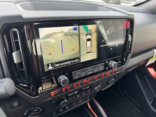 2025 Nissan Frontier PRO-4X 4WD