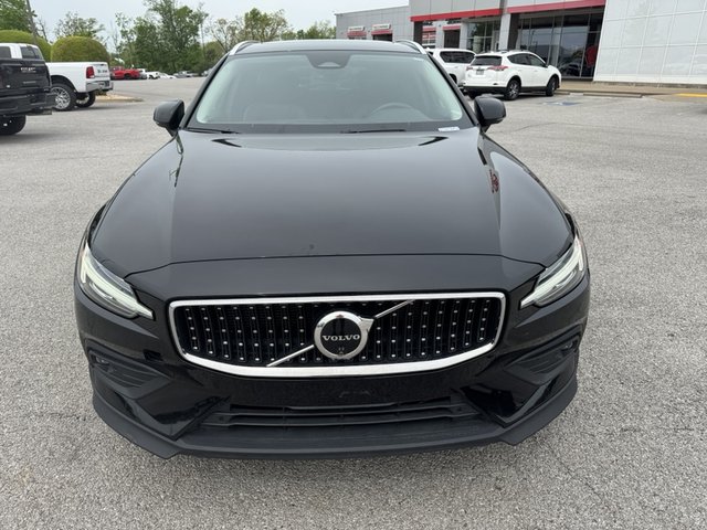 2024 Volvo V60 Plus Cross Country