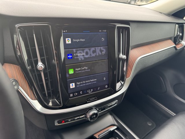 2024 Volvo V60 Plus Cross Country