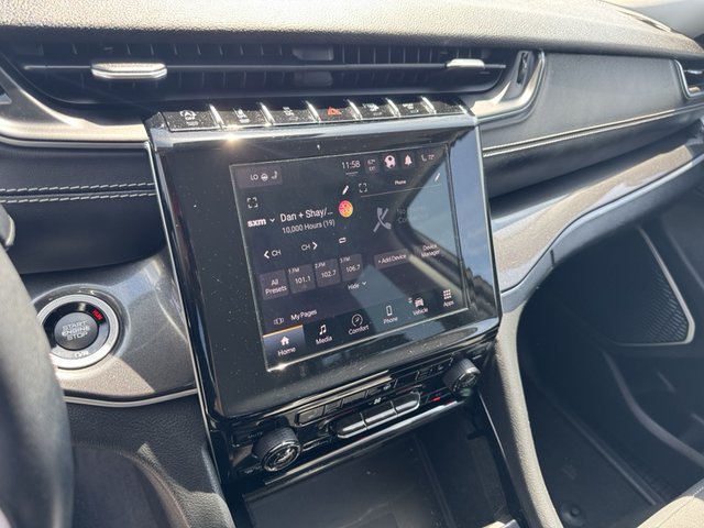2022 Jeep Grand Cherokee Laredo 4WD L