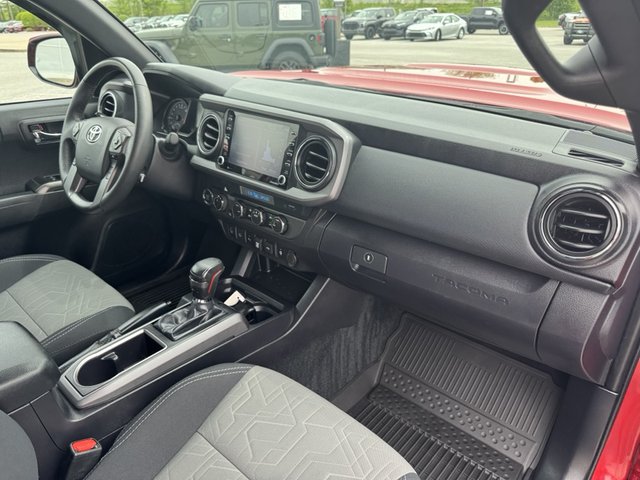2022 Toyota Tacoma TRD Sport 4WD 5ft Bed