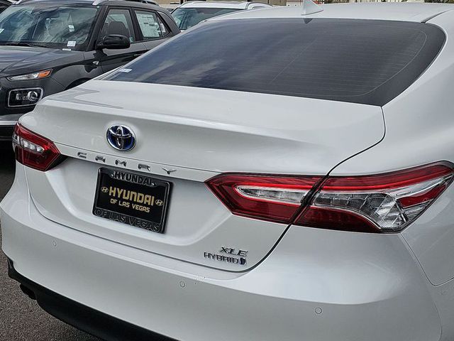 2020 Toyota Camry Hybrid XLE