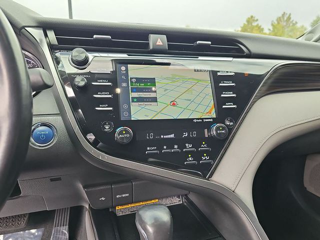2020 Toyota Camry Hybrid XLE