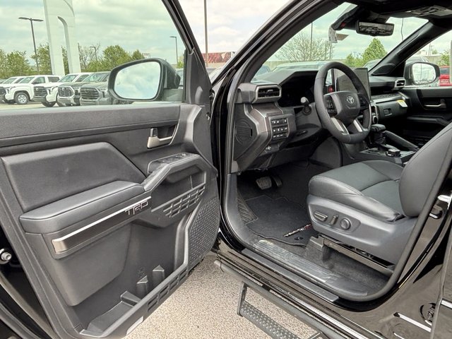 2025 Toyota Tacoma TRD Off Road 4WD 5ft Bed Hyb