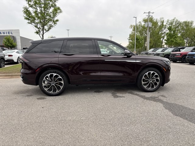 2025 Lincoln Nautilus Reserve AWD