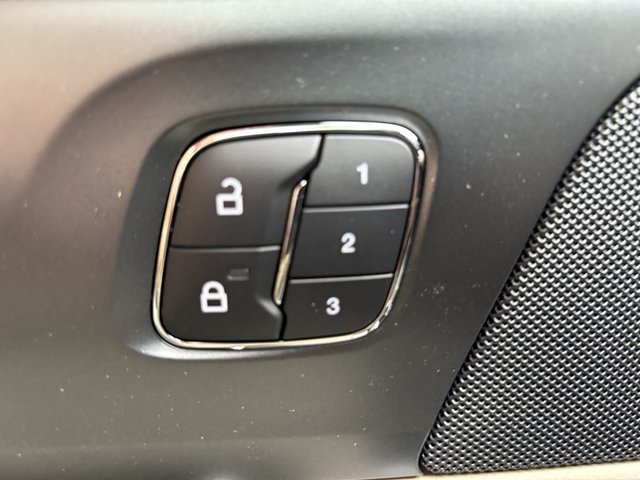 2025 Lincoln Nautilus Reserve AWD
