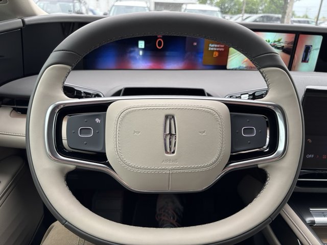 2025 Lincoln Nautilus Reserve AWD