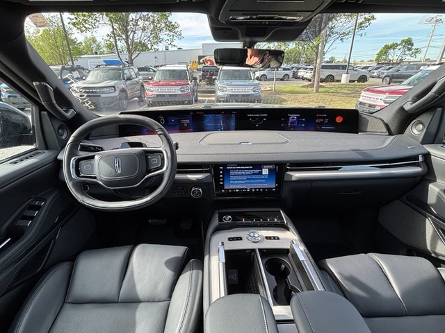 2025 Lincoln Navigator L Reserve 4WD