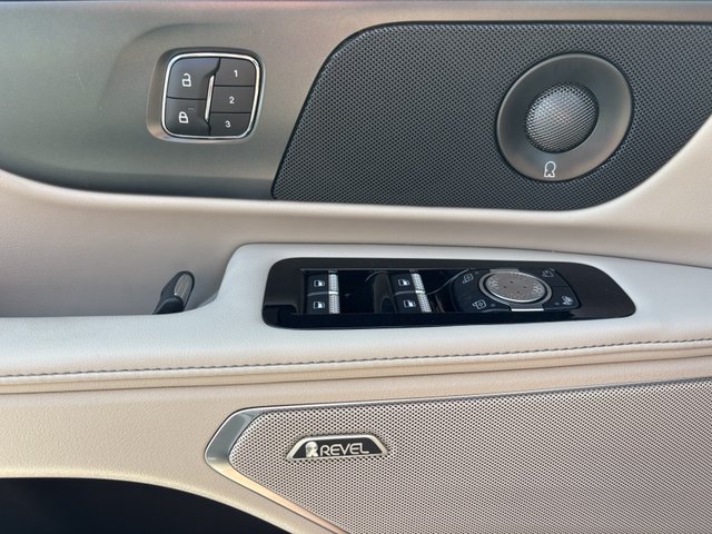 2025 Lincoln Nautilus Premiere AWD