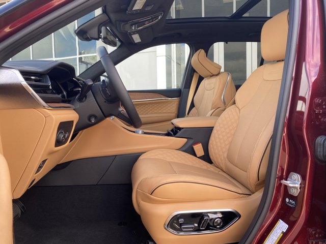 2025 Jeep Grand Cherokee Summit Reserve 4WD