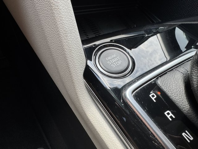 2023 Kia Sportage EX FWD