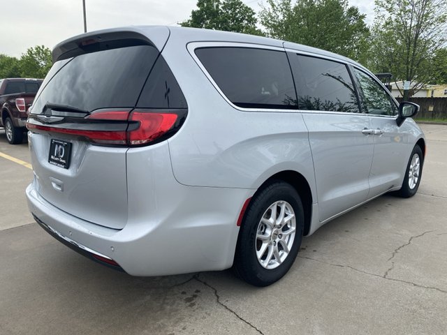 2023 Chrysler Pacifica Touring L FWD