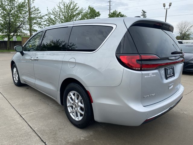 2023 Chrysler Pacifica Touring L FWD