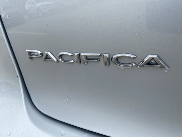 2023 Chrysler Pacifica Touring L FWD