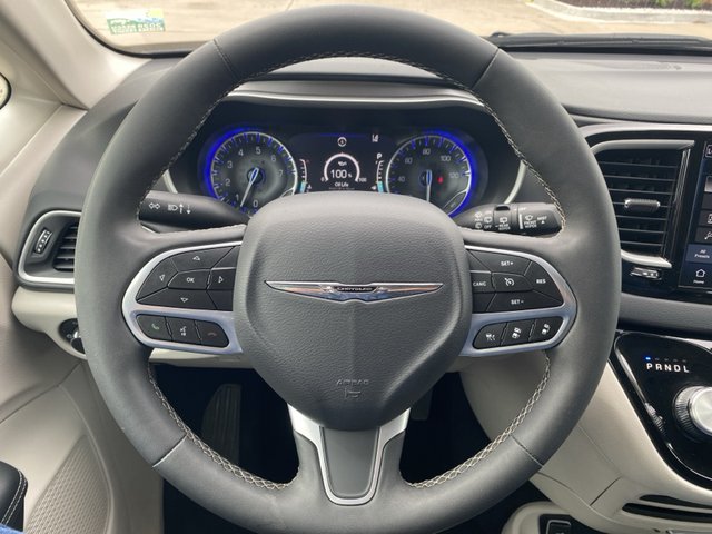 2023 Chrysler Pacifica Touring L FWD