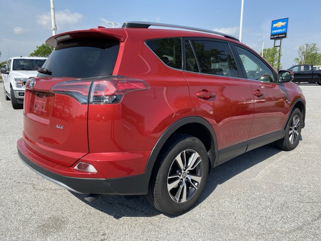 2017 Toyota RAV4 XLE FWD