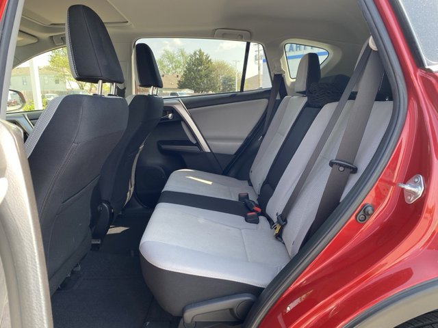 2017 Toyota RAV4 XLE FWD