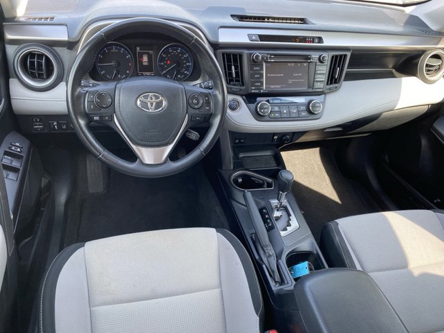 2017 Toyota RAV4 XLE FWD