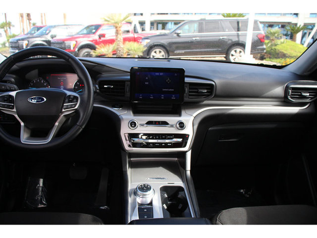 2022 Ford Explorer XLT RWD