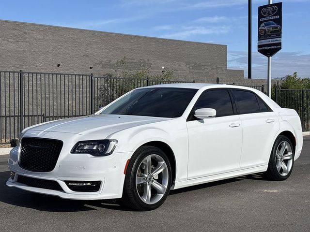 2023 Chrysler 300 Touring L RWD