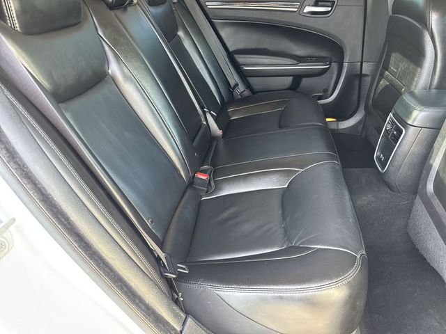 2023 Chrysler 300 Touring L RWD