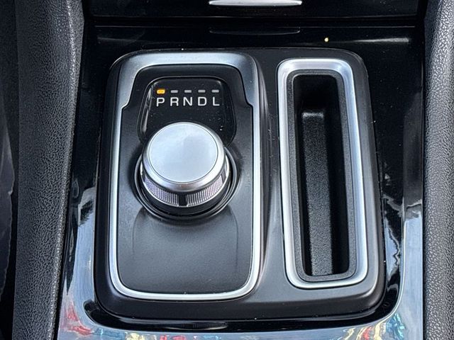 2023 Chrysler 300 Touring L RWD