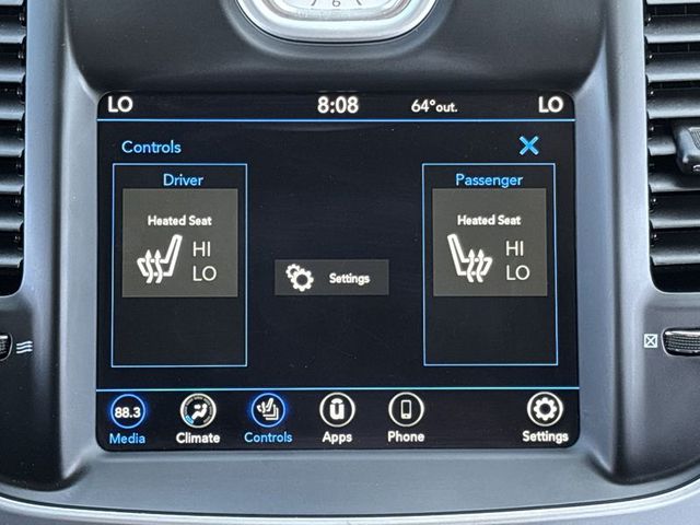2023 Chrysler 300 Touring L RWD