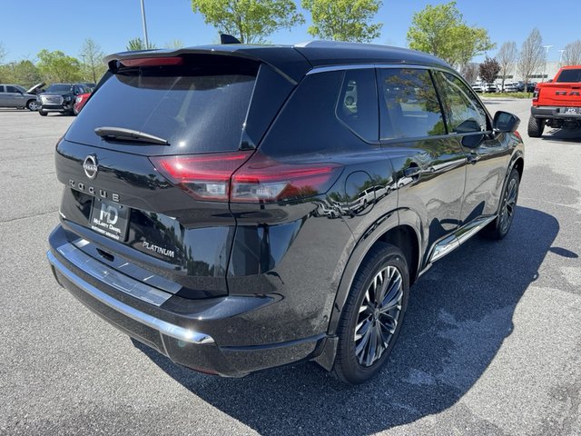 2024 Nissan Rogue Platinum FWD