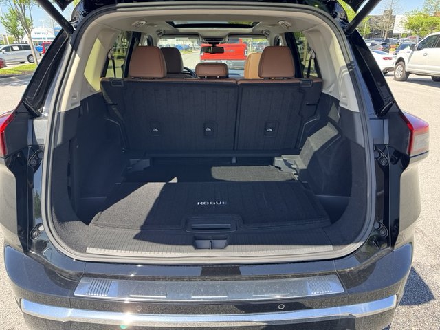 2024 Nissan Rogue Platinum FWD