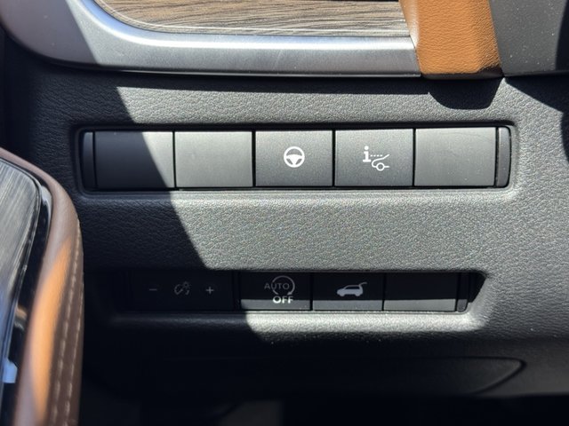 2024 Nissan Rogue Platinum FWD