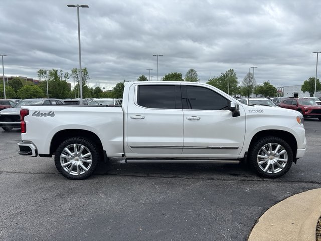 2022 Chevrolet Silverado 1500 High Country 4WD 147WB