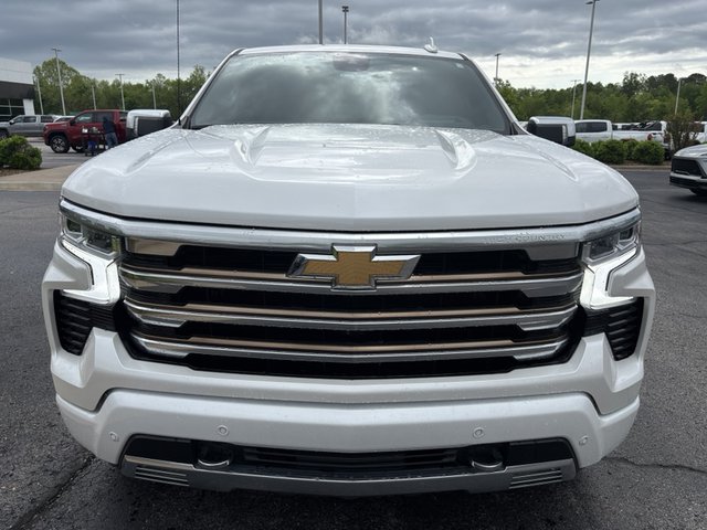 2022 Chevrolet Silverado 1500 High Country 4WD 147WB