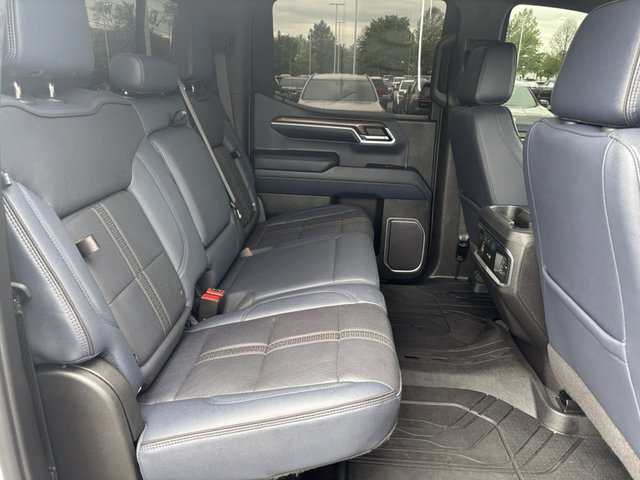 2022 Chevrolet Silverado 1500 High Country 4WD 147WB