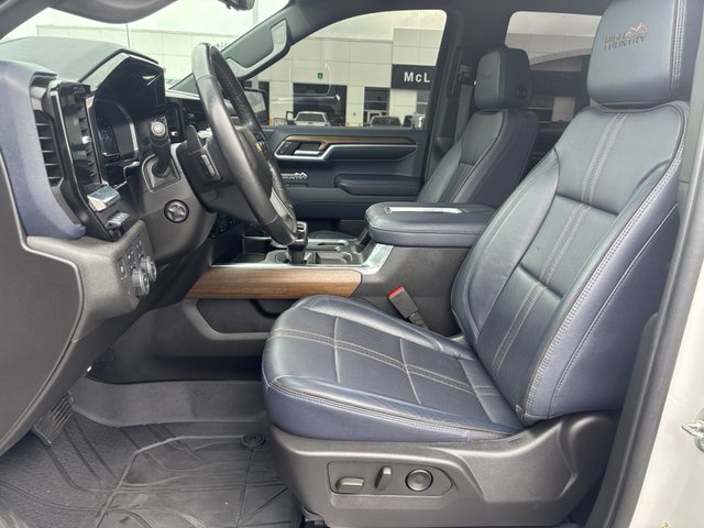 2022 Chevrolet Silverado 1500 High Country 4WD 147WB