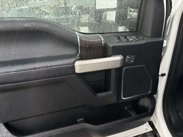 2020 Ford F-450 Lariat SD 4WD 8ft Box DRW