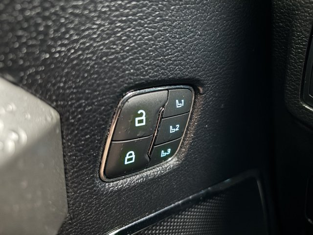 2020 Ford F-450 Lariat SD 4WD 8ft Box DRW