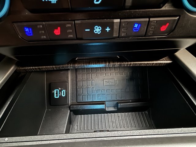 2020 Ford F-450 Lariat SD 4WD 8ft Box DRW