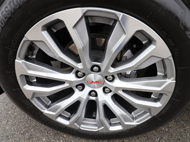 2023 GMC Yukon Denali 4WD