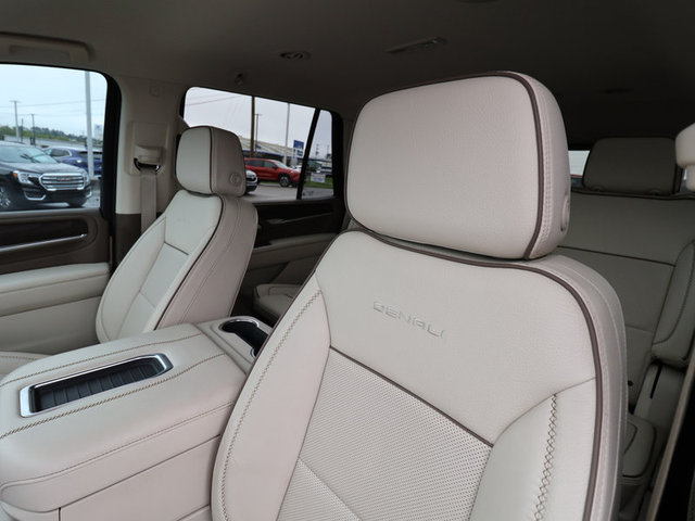 2023 GMC Yukon Denali 4WD