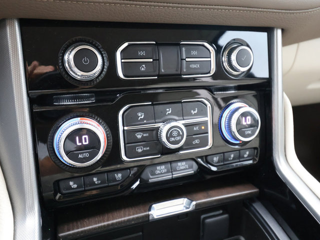 2023 GMC Yukon Denali 4WD